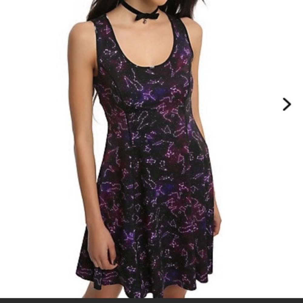 Reversible constellation or stars dress
